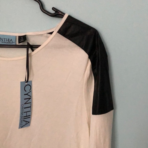 Cream Top - Picture 2 of 2